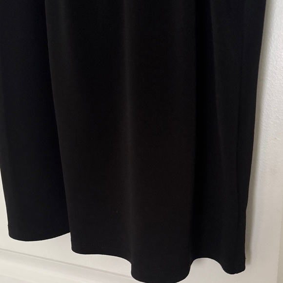 Express Black Lace Sleeveless Top - Picture 4 of 7